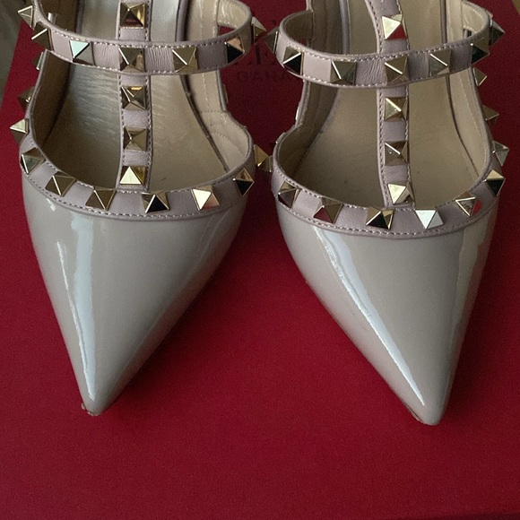 Valentino Garavani Rockstud Heels sz 37.5 - Picture 4 of 10